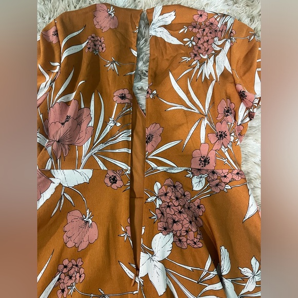 Express Floral Satiny Mini Dress - Picture 7 of 8